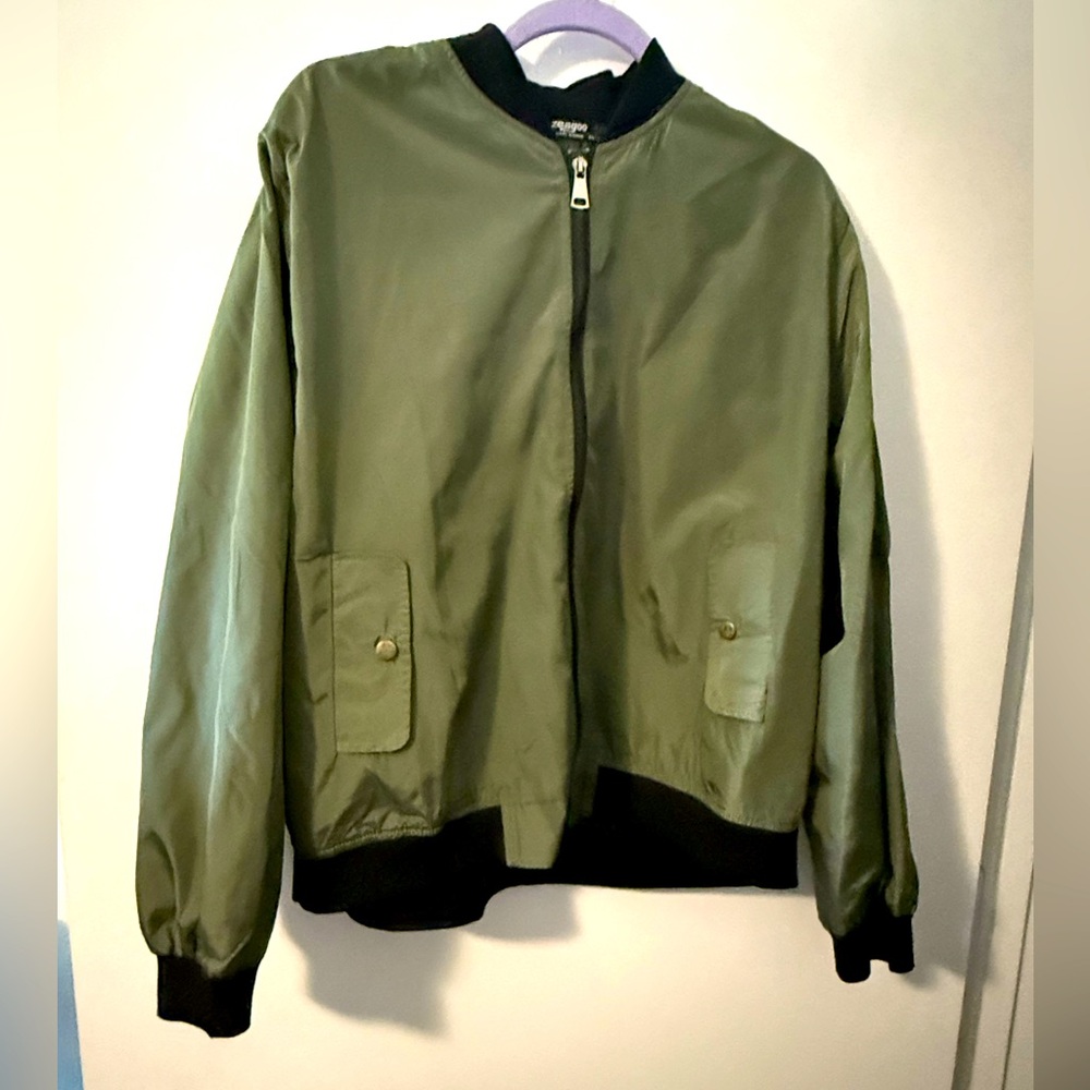 Zeagoo Olive Green Bomber Jacket